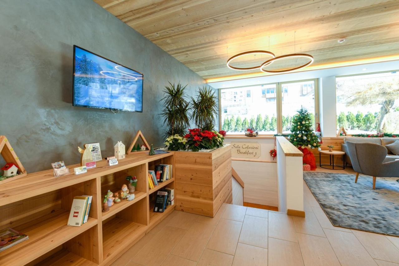 Bepy Hotel Garni Giustino Bagian luar foto