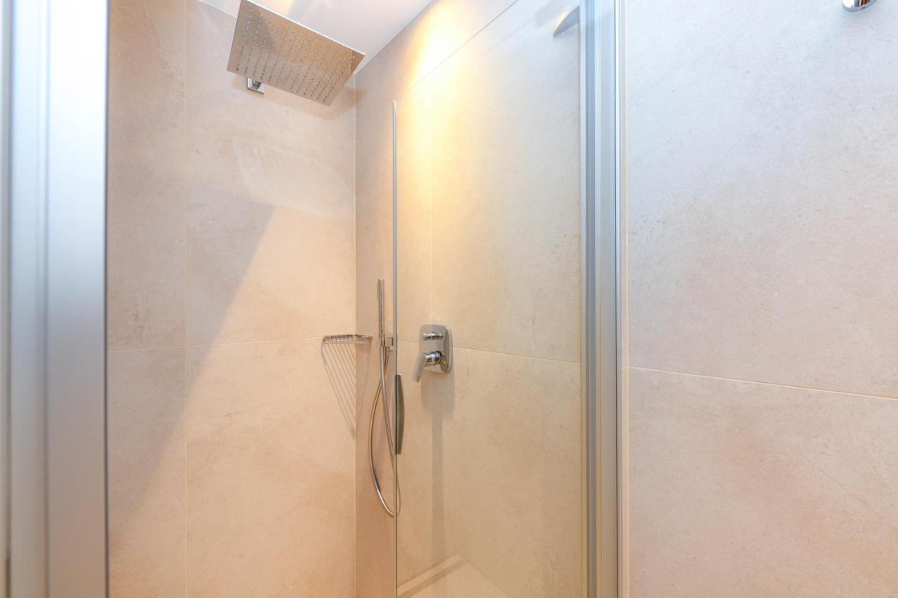 Bepy Hotel Garni Giustino Bagian luar foto