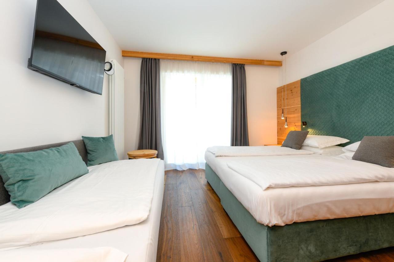 Bepy Hotel Garni Giustino Bagian luar foto