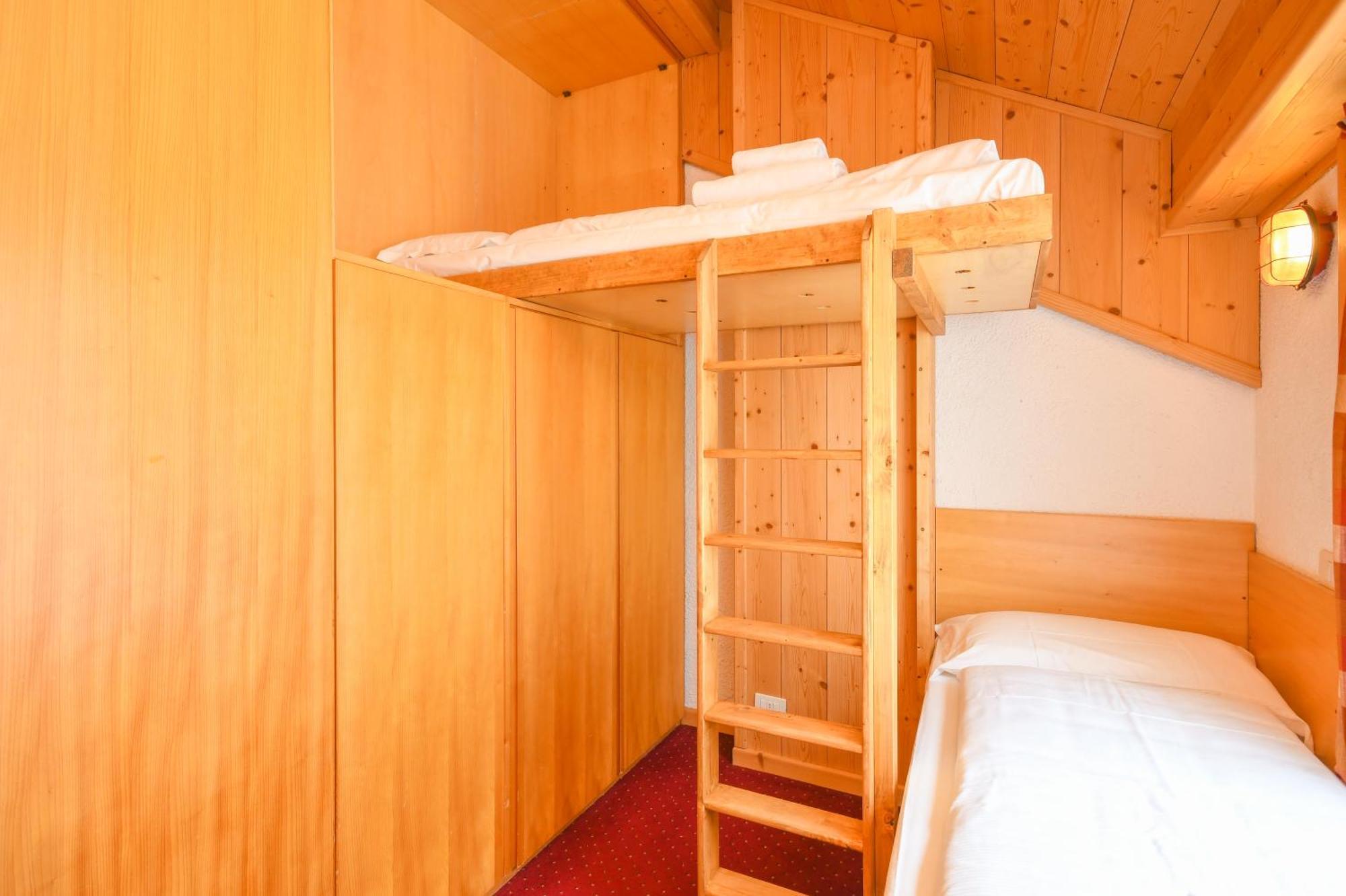 Bepy Hotel Garni Giustino Ruang foto
