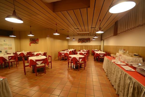 Bepy Hotel Garni Giustino Bagian luar foto